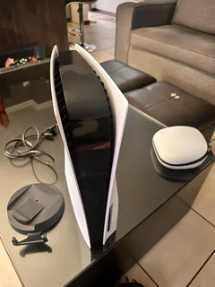 White Ps5(Standard Disc Edition)+White Dualsense Edge Pro Controller