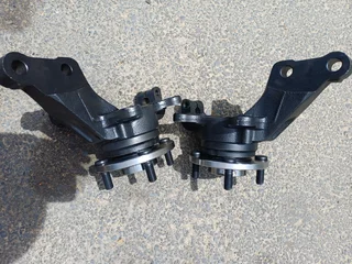 Nissan Almera bearing carrier