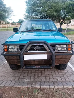 Nissan Sani 3.0V6 4x4
