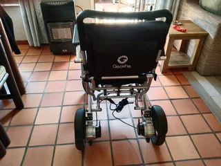 Electric wheel chair (no battery) R7000