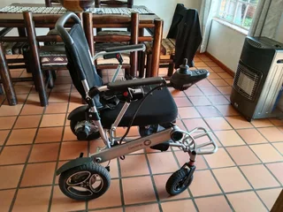 Electric wheel chair (no battery) R7000