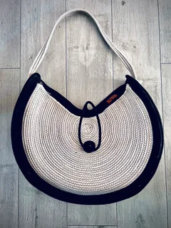 Clutch Culture “the Rooe Muse” Hand Bag