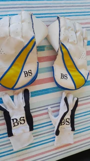 Cricket wicket keeper / keeping gloves - Bellingham & Smith + inners