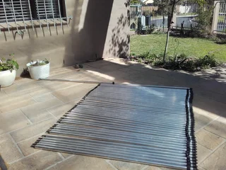 Adjustable / Telescopic  Camping Poles - Caravan, Trailer, Tent Awning or Tarpaulin . 4ft to 7.5ft