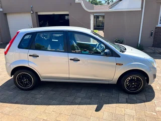 Ford Figo 1.4 Petrol