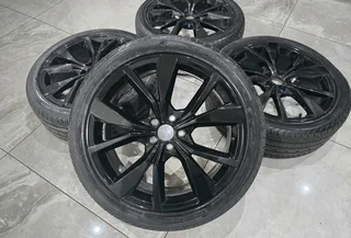 Vw OEM 18 inch Taigo R-Line Black Edition Full Set For Sale