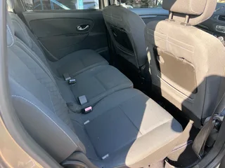 2010 Renault Scenic 3 1.6 Expression M/T