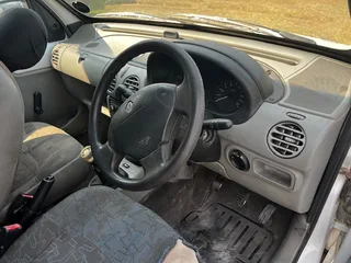 2007 Renault Kangoo 1.5 dCi Panel Van (Accident-damaged)