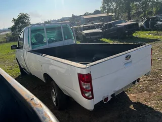 2017 Mahindra Genio 2.2CRDe mHawk Single Cab (Accident-damaged)