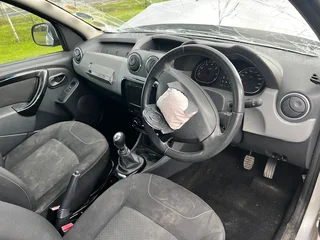 2013 RENAULT DUSTER 1.5dCi (Accident-damaged)