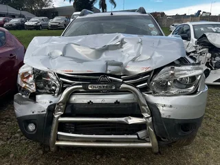 2013 RENAULT DUSTER 1.5dCi (Accident-damaged)