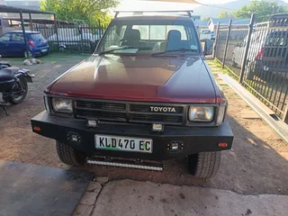 1989 Toyota Hilux 4x4 Double CAB TO SWAP OR FOR SALE NEG