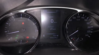 Beautiful 2015 NISSAN X TRAIL 2.5 SE 4X4 CVT (T32) AUTOMATIC TRANSMISSION (160,000 km)