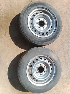Ford/Mazda 16" Steel Rims & Tyres