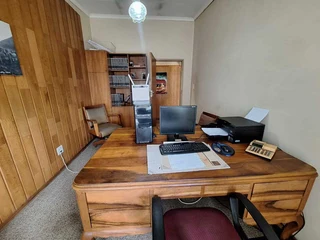 FACEBRICK 3 BEDROOM HOUSE WITH 4 LIVING AREAS IN PRETORIA GARDENS!