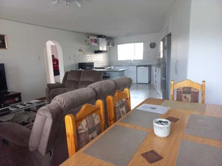 Rental -Neat 2 bed room flat in secure complex