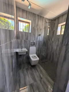 2 Bed, 2 Bath Upmarket Apartment to rent