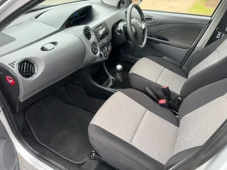 Toyota Etios 1.5 SX * 9000 KMS *