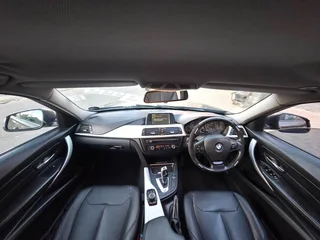 2013 BMW 320i F30 Automatic