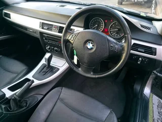 2010 BMW 320i E90 FaceLift Automatic