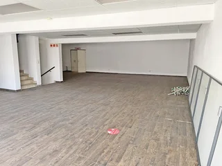 603 SQM A-GRADE SHOWROOM WITH OFFICES AND WAREHOUSE IN NORTH RIDING, RANDBURG, JOHANNESBURG.