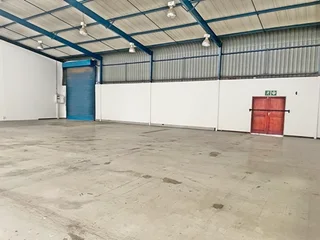 773 SQM A-GRADE INDUSTRIAL WAREHOUSE WITH SHOWROOM AND OFFICES IN STRIJDOMPARK, RANDBURG