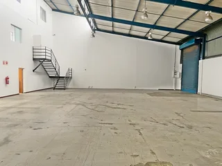 773 SQM A-GRADE INDUSTRIAL WAREHOUSE WITH SHOWROOM AND OFFICES IN STRIJDOMPARK, RANDBURG