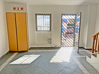 773 SQM A-GRADE INDUSTRIAL WAREHOUSE WITH SHOWROOM AND OFFICES IN STRIJDOMPARK, RANDBURG