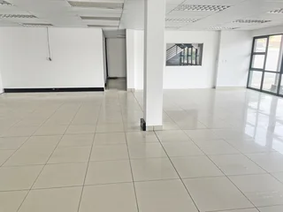 A-GRADE SHOWROOM WITH OFFICES AND WAREHOUSE IN NORTH RIDING, RANDBURG, JOHANNESBURG.