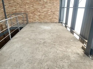 A-GRADE SHOWROOM WITH OFFICES AND WAREHOUSE IN NORTH RIDING, RANDBURG, JOHANNESBURG.