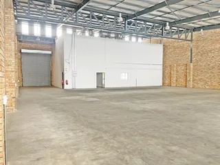 A-GRADE SHOWROOM WITH OFFICES AND WAREHOUSE IN NORTH RIDING, RANDBURG, JOHANNESBURG.
