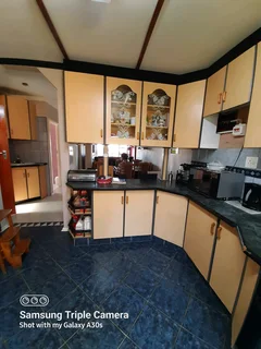 Preowned built in cupboards in very good condition except one that needs replacing R8.500onco