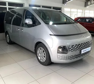 2022 Hyundai Staria 2.2D Exec A/T