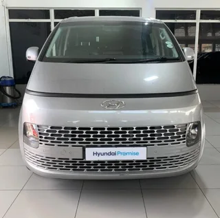 2022 Hyundai Staria 2.2D Exec A/T