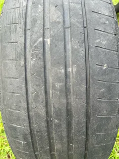 Bridgestone run flat tyres 225/40/19