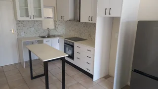 CARPENTER (BUILD IN CUPBOARDS)