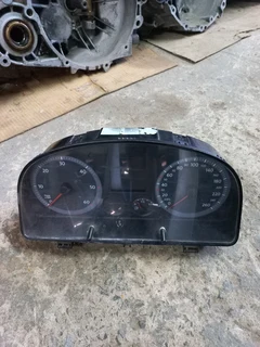 Vw Caddy 05-09 instrument cluster