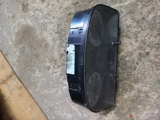 Vw Caddy 05-09 instrument cluster