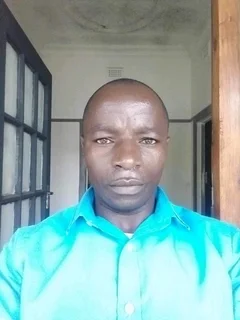 Malawian Experienced Garden maintenance Man