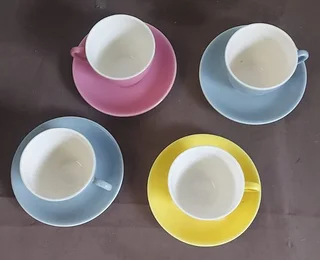 Alfred Meakin Tea Cup &amp; Saucer ( Set of four )