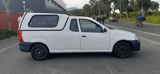 Nissan np200 R100000