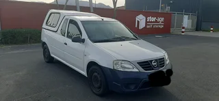 Nissan np200 R100000