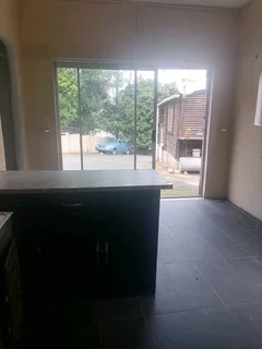 2 bedroom flat in Queensburgh for rent