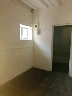 2 bedroom flat in Queensburgh for rent