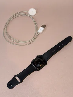 Black Apple Watch Series 5 44mm