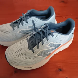 New Balance Women's Running Shoes (mint condition)