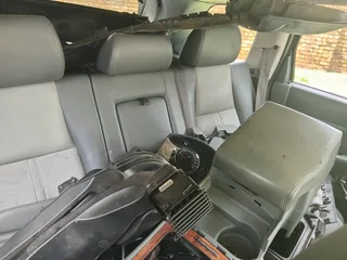 2007 jeep grand cherokee 3.0L CRD Overland quadra drive 2 stripping for Spares (Cheap Parts)