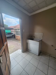 1Bed room Cottage for rent for R3500