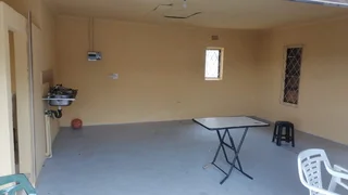 Double Garage to Let – R3,800 per month (Unit 8, Phoenix)