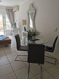 EXTRA LARGE TOP FLOOR FLAT